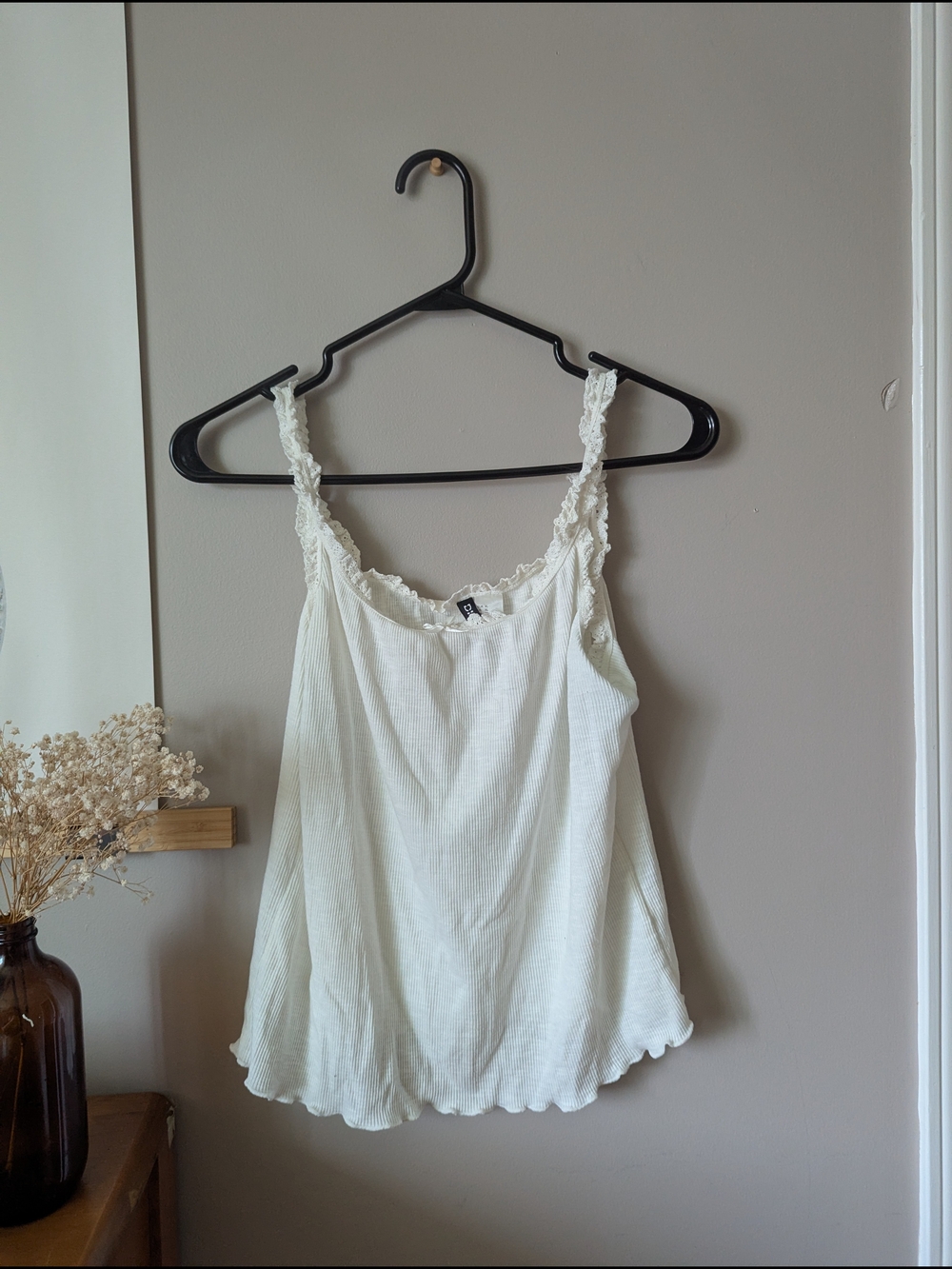 H&M Cream Lace-Trim Ribbed Camisole